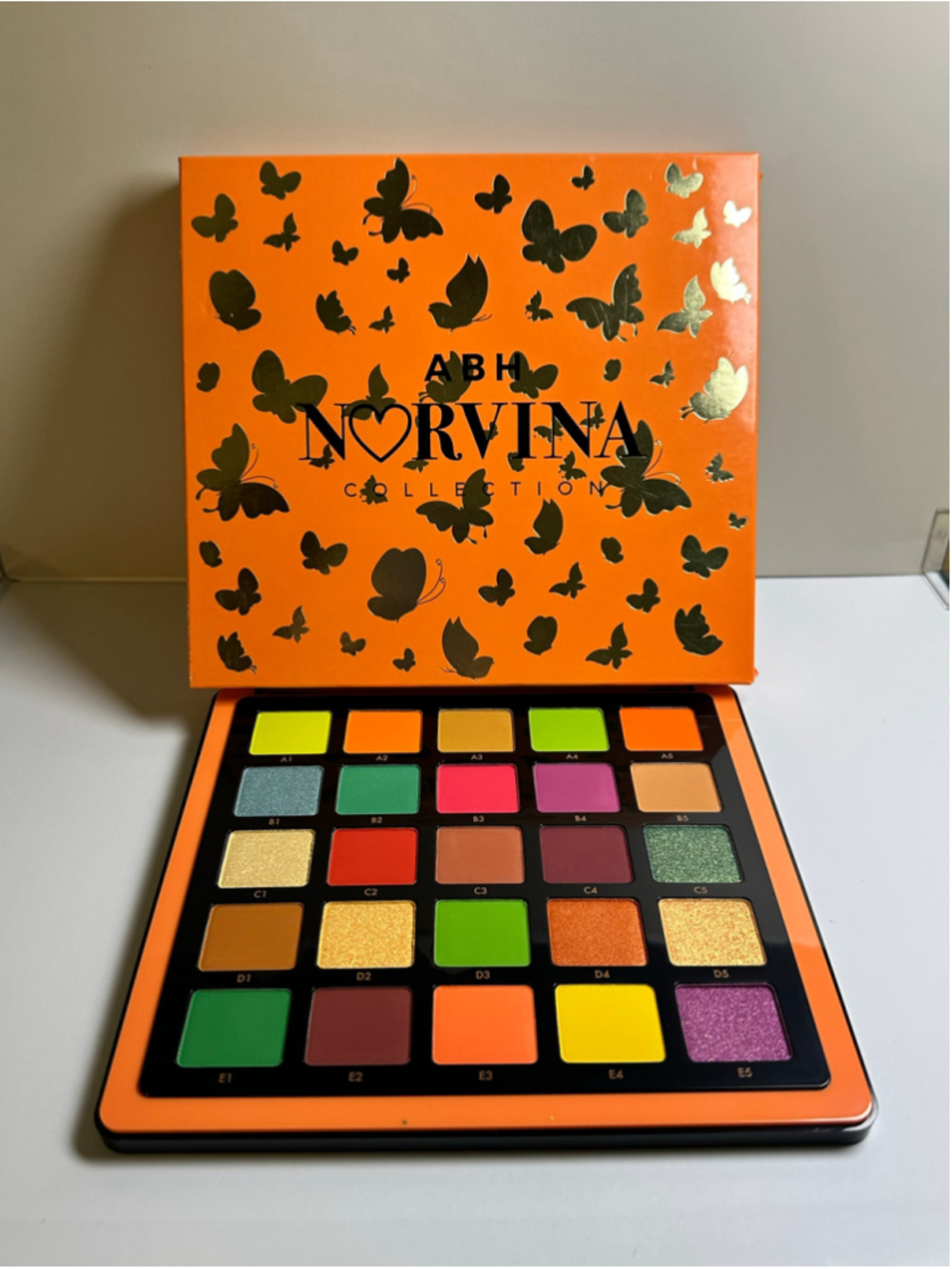 Anastasia Beverly Hills Norvina Pro Pigment Palette Vol. 3 Vegan Palette
